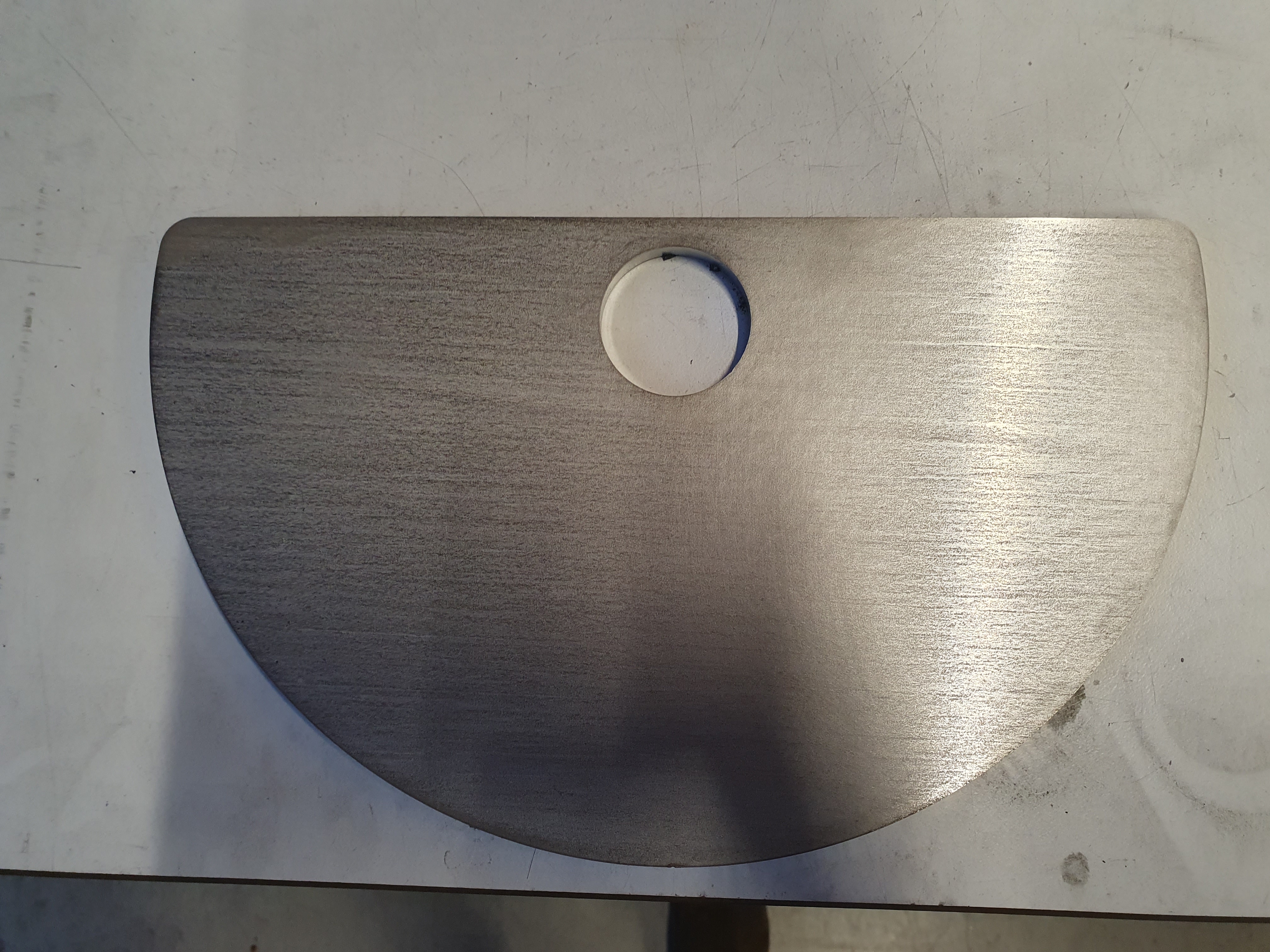Bodenplatte Ø 300 mm halb (Stellwand)