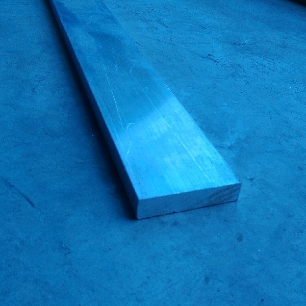 Wandabstandsprofil Piano 5mm Alu, Edelstahloptik, Länge 2.400 mm